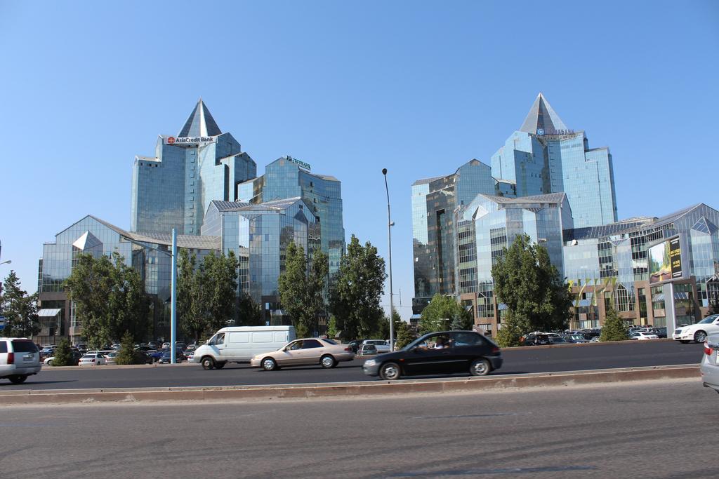 Nadezhda Apartments In Samal Almaty Exterior foto